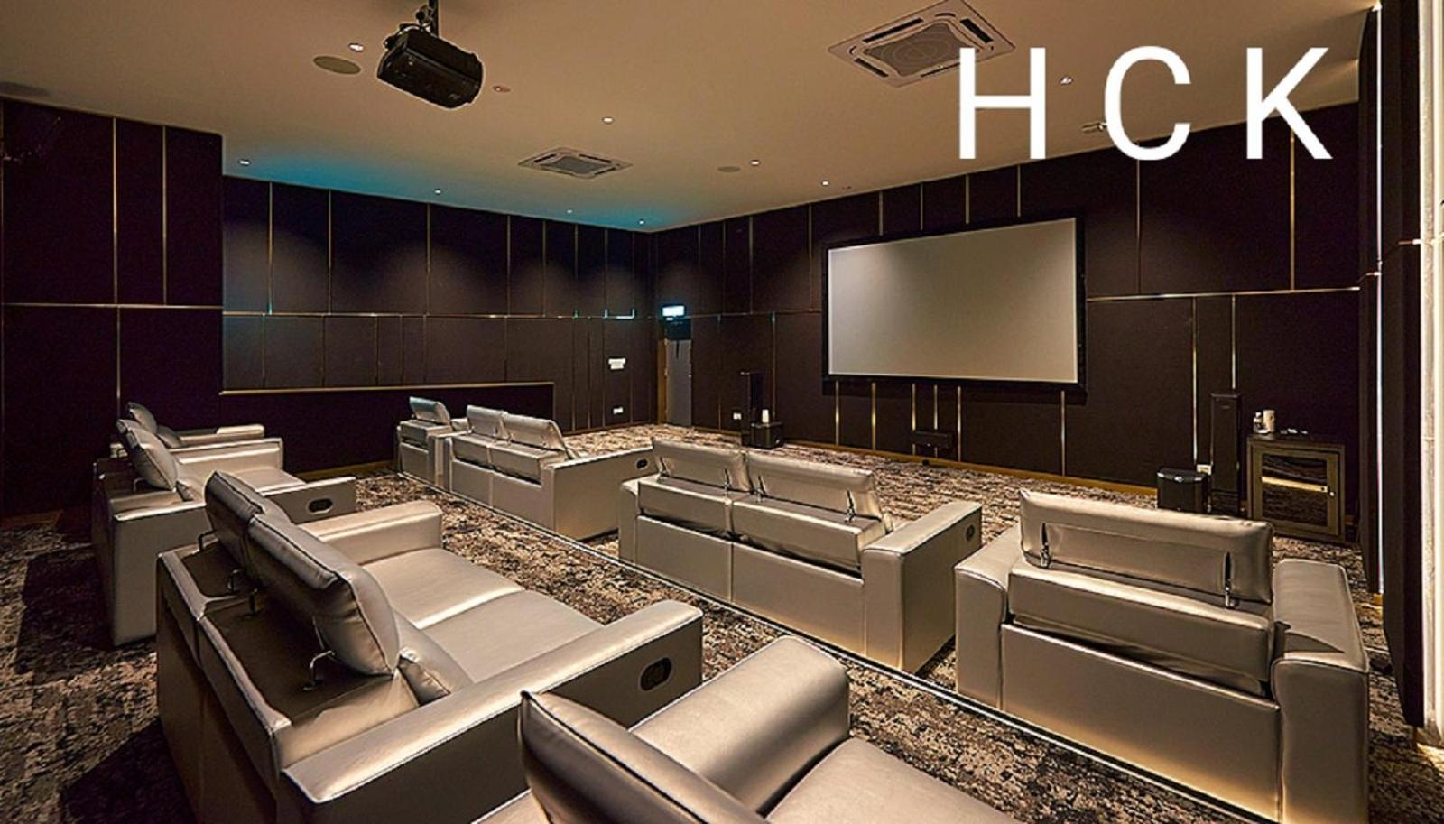 Deluxe Kl At M-vertica By Hck *